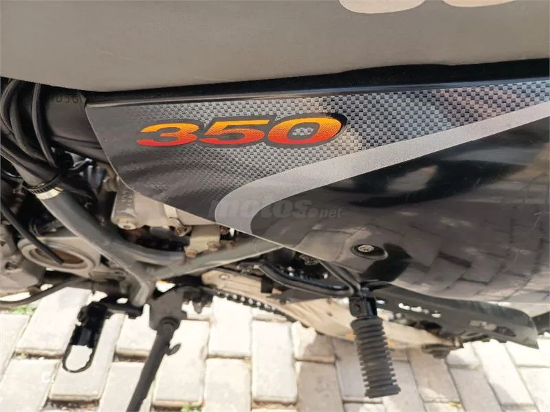 Suzuki DR 350 SE – Vista 9