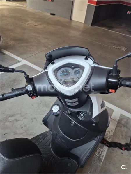 Kymco Agility City 125 – Vista 7
