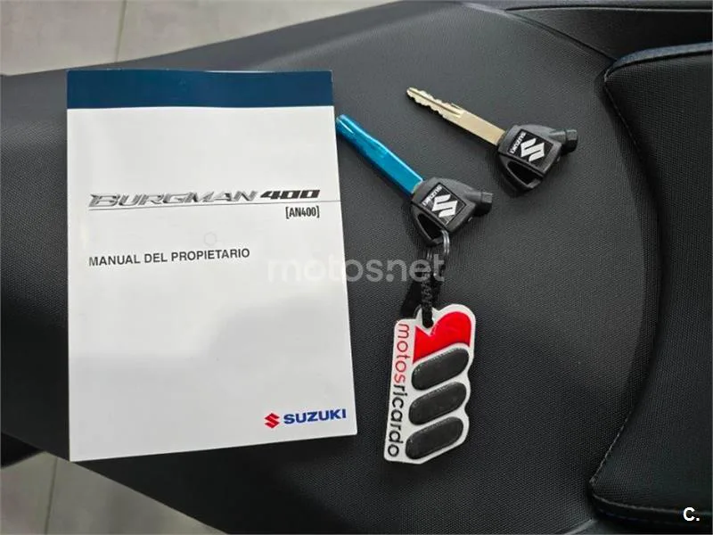 Suzuki Burgman 400 – Vista 18