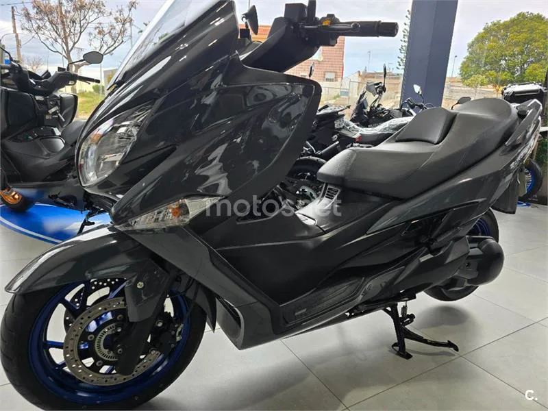 Suzuki Burgman 400 – Vista 7