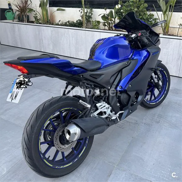 Yamaha R 125 – Vista 3
