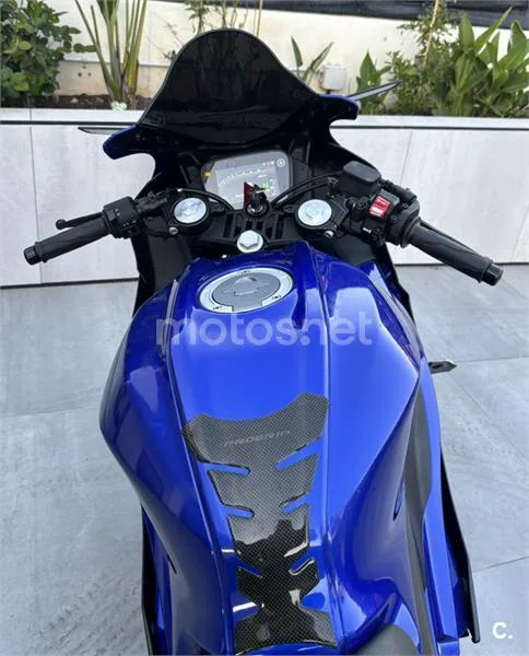 Yamaha R 125 – Vista 6