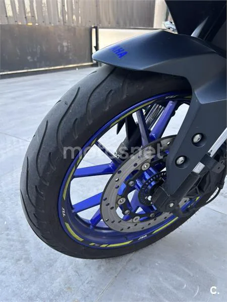 Yamaha R 125 – Vista 7