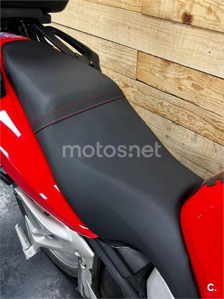 Honda VFR 800 – Vista 11