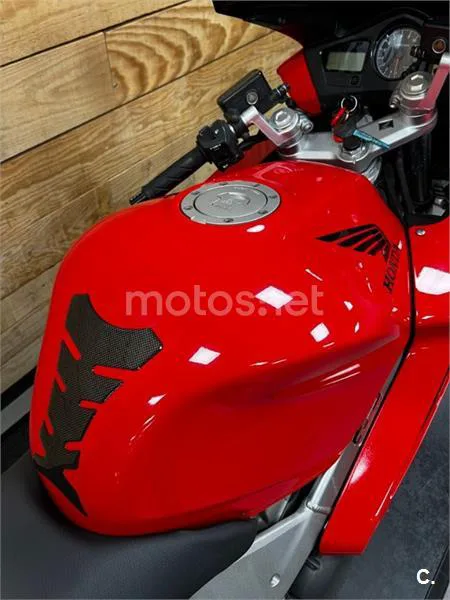 Honda VFR 800 – Vista 12