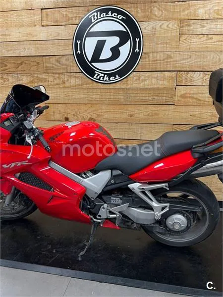 Honda VFR 800 – Vista 7