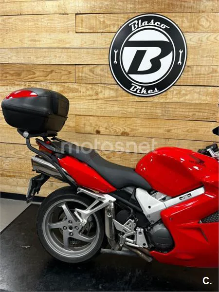 Honda VFR 800 – Vista 10