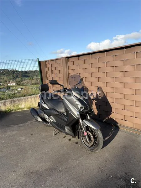 Yamaha XMAX 400 – Vista 6