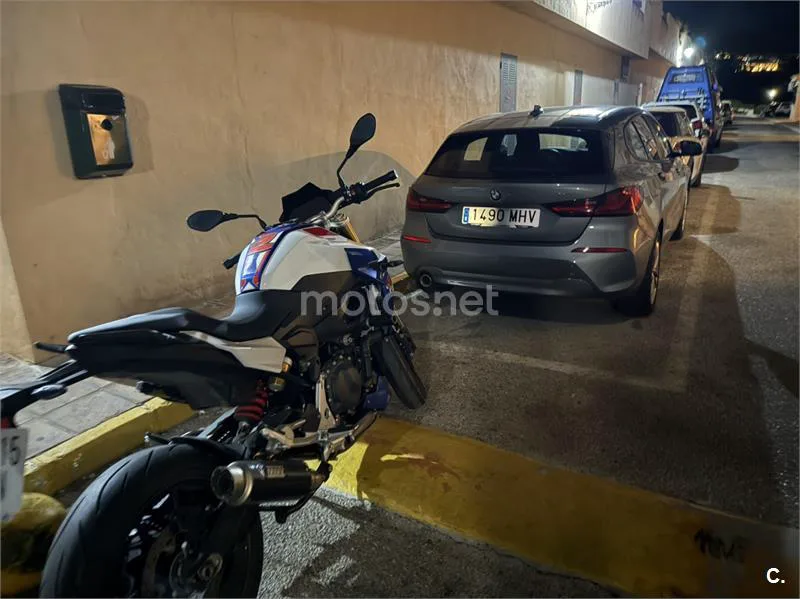 BMW F 900 R – Vista 2