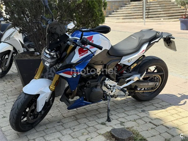 BMW F 900 R – Vista 3