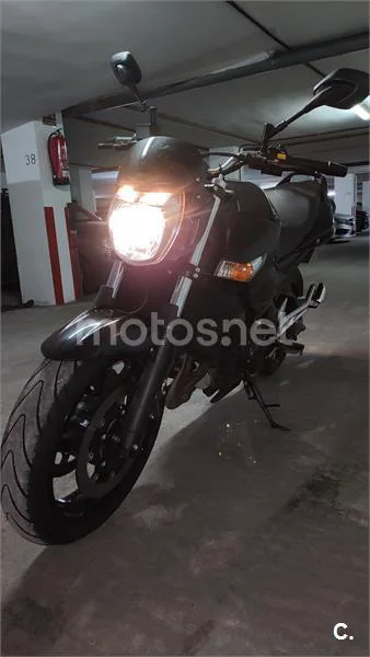 Suzuki GSR 600 – Vista 8