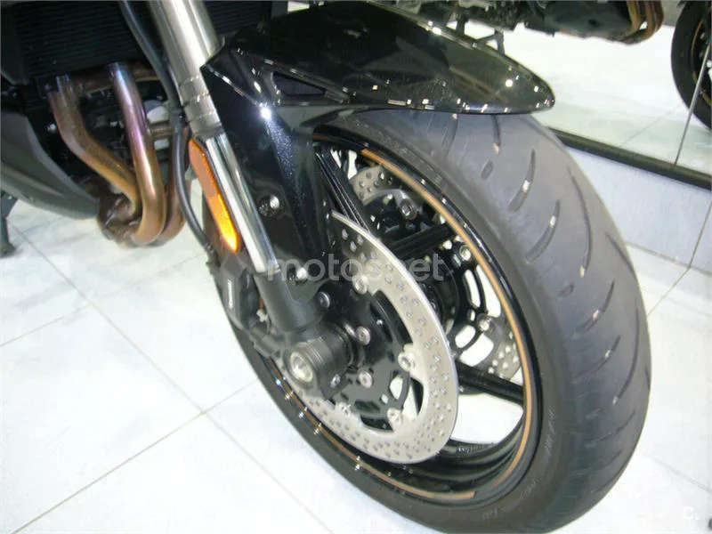 Kawasaki Versys 1100 – Vista 5