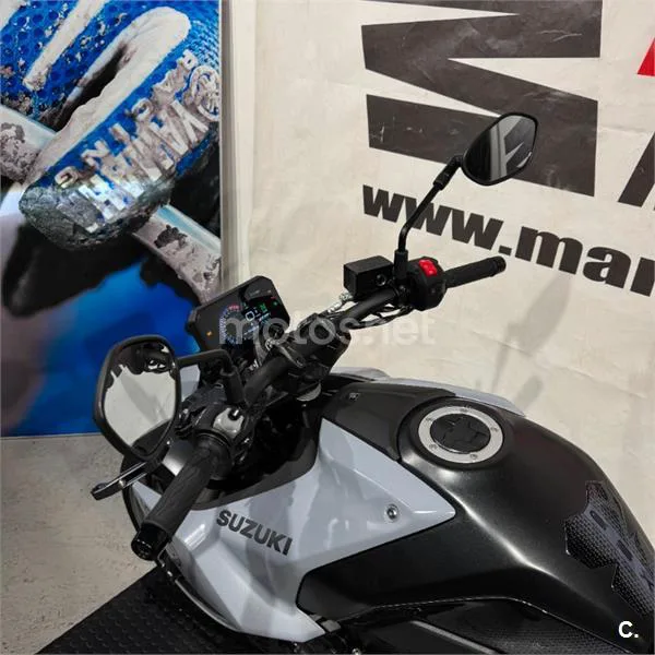 Suzuki GSX-8S – Vista 9