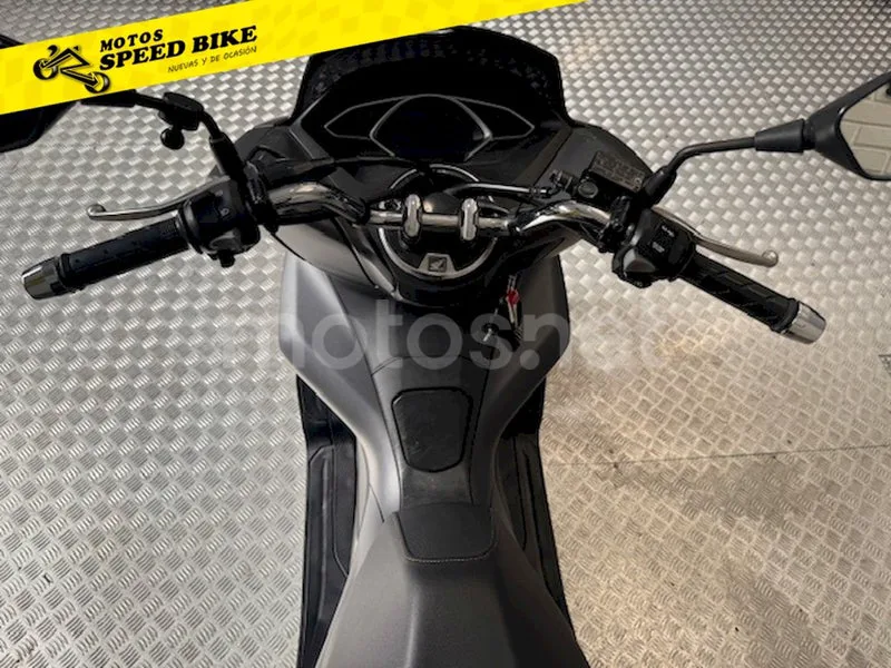 Honda PCX 125 – Vista 8