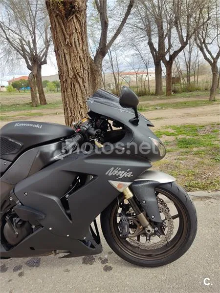 Kawasaki ZX-10R – Vista 4