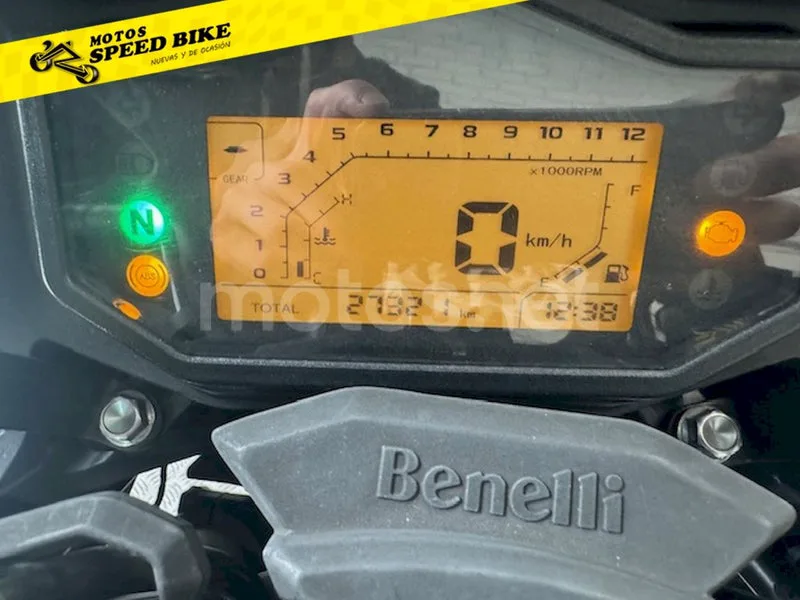 Benelli TRK – Vista 11