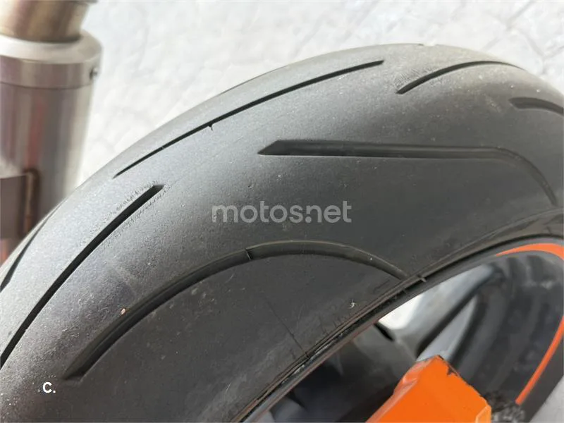 Kawasaki Z 750 – Vista 4