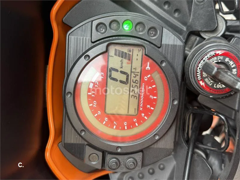 Kawasaki Z 750 – Vista 5