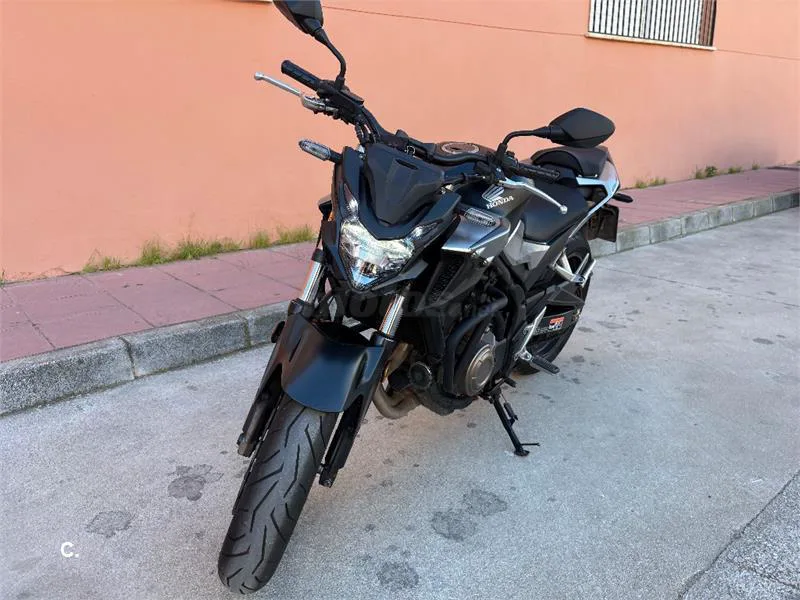 Honda CB 500 F – Vista 3