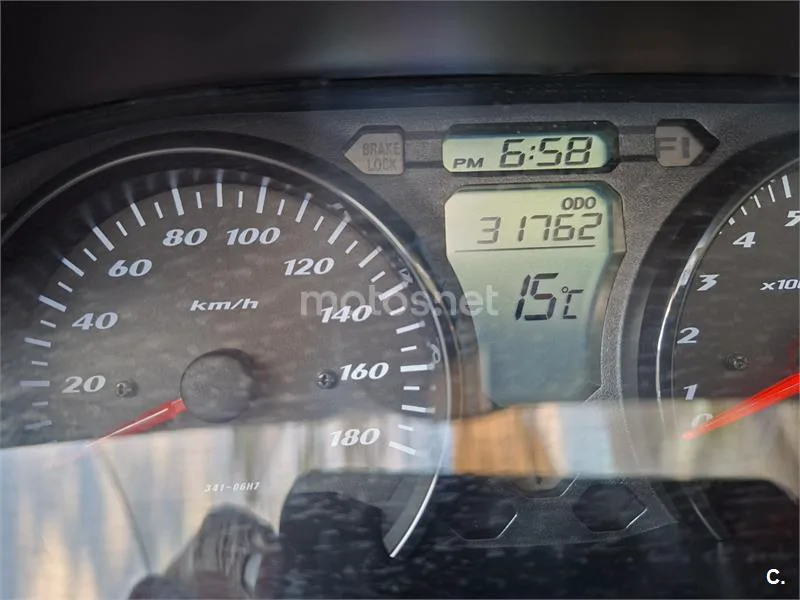 Suzuki Burgman 400 – Vista 5