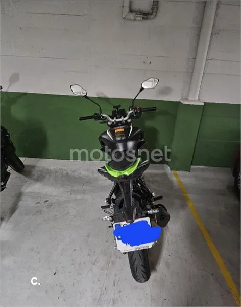 QJ Motor SRK 125 – Vista 4
