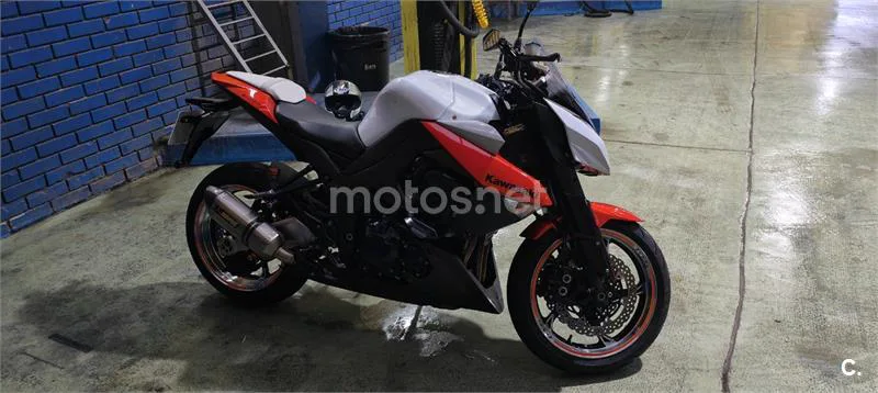 Kawasaki Z 1000 – Vista 2