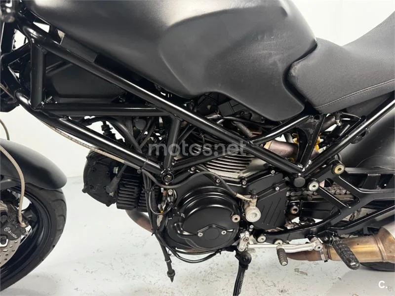 Ducati Monster 695 – Vista 14