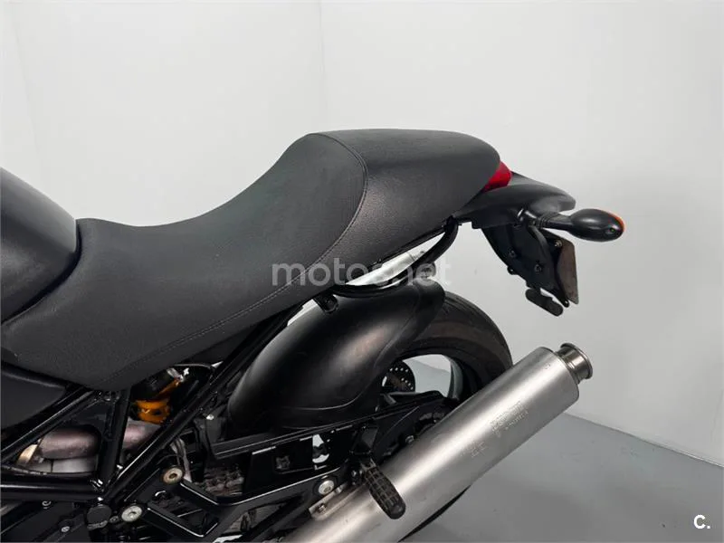 Ducati Monster 695 – Vista 15