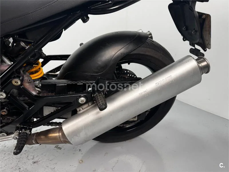 Ducati Monster 695 – Vista 16