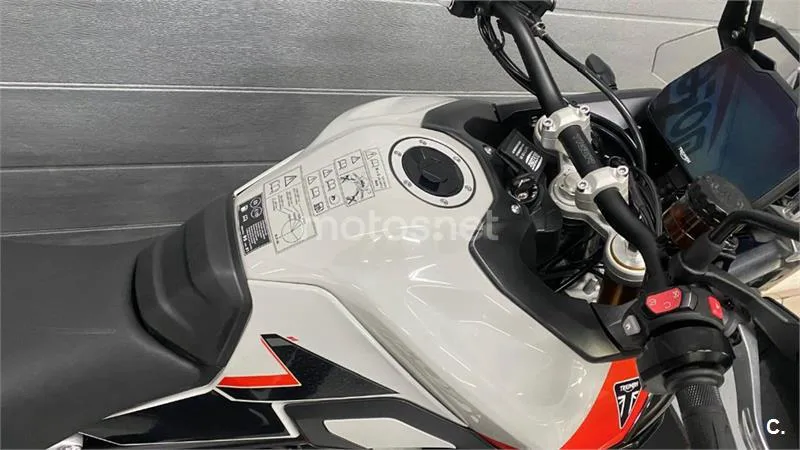 Triumph Tiger 900 – Vista 10