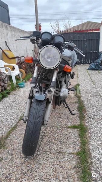 Suzuki GS 500 – Vista 3