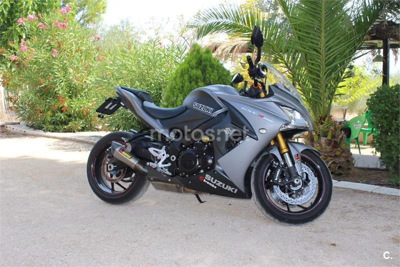 Suzuki GSX-S – Vista 4