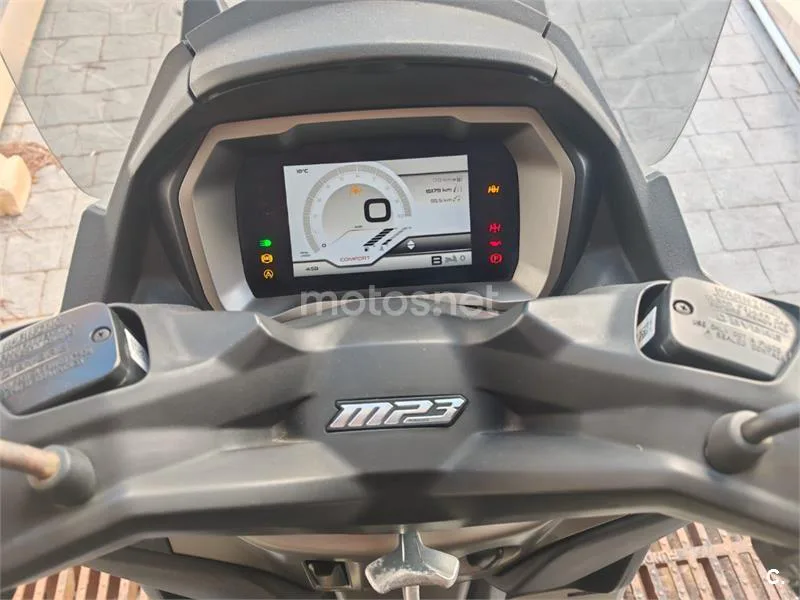 Piaggio MP3 400 – Vista 5