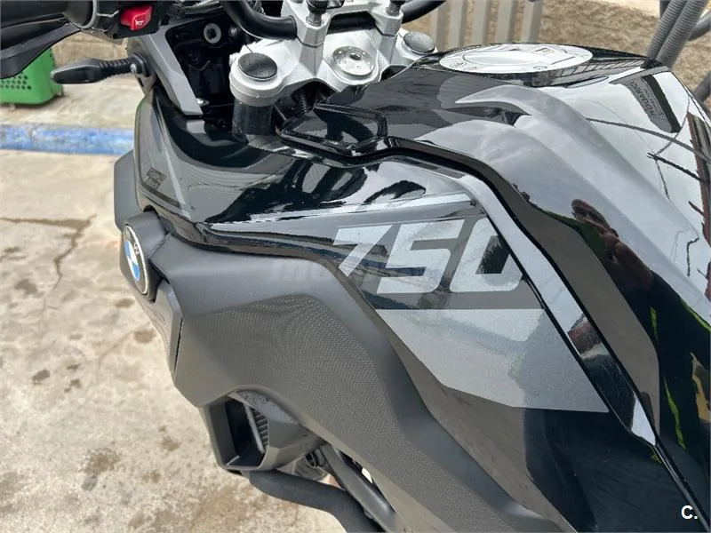 BMW F 750 – Vista 10