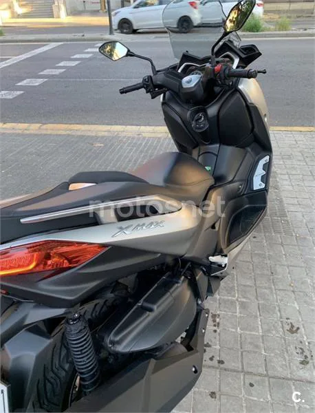 Yamaha XMAX 400 – Vista 2