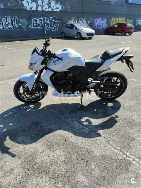 Kawasaki Z 750 – Vista 2