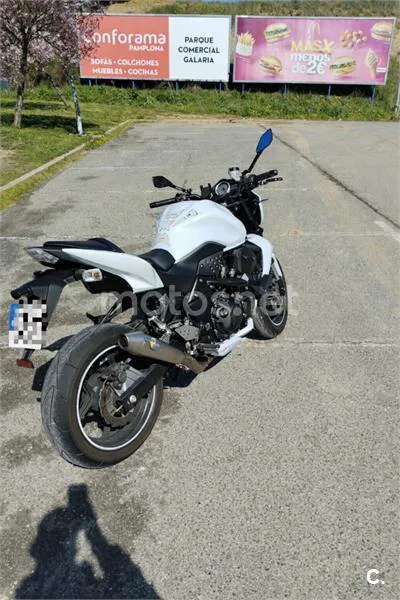 Kawasaki Z 750 – Vista 4