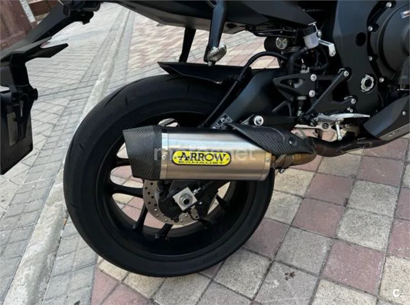 Yamaha R1 – Vista 5