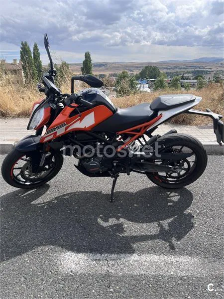KTM 125 – Vista 5