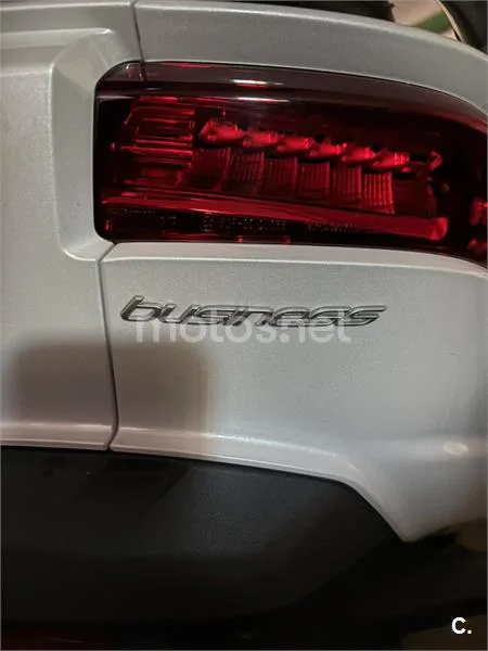 Piaggio MP3 – Vista 14