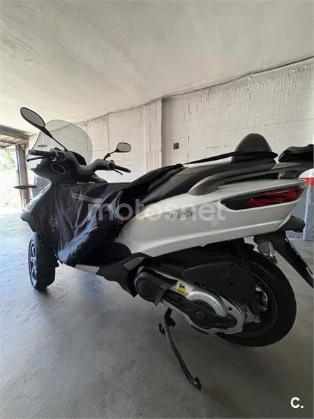 Piaggio MP3 – Vista 4