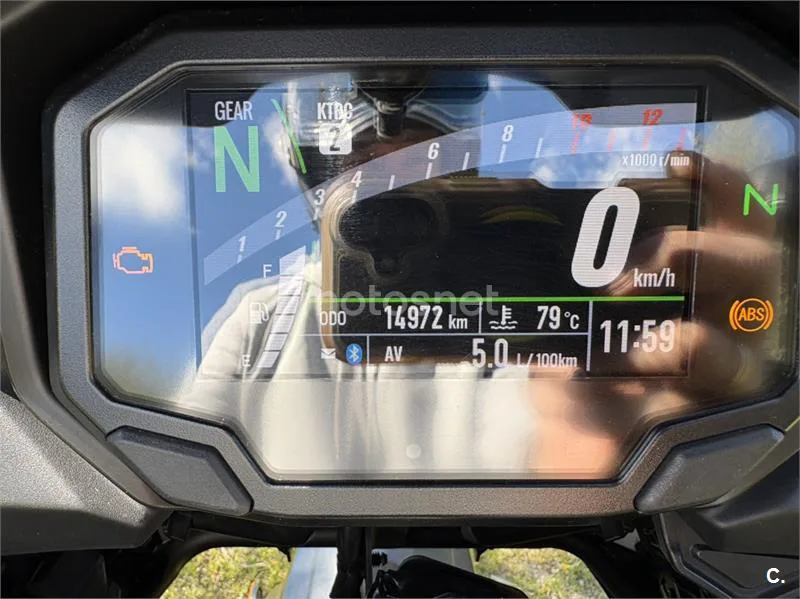 Kawasaki Versys – Vista 22