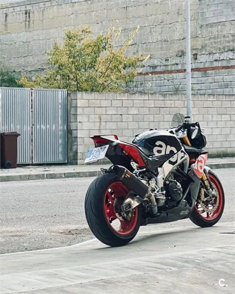 Aprilia Tuono V4 1100 8900 € 2016 Valencia - 2