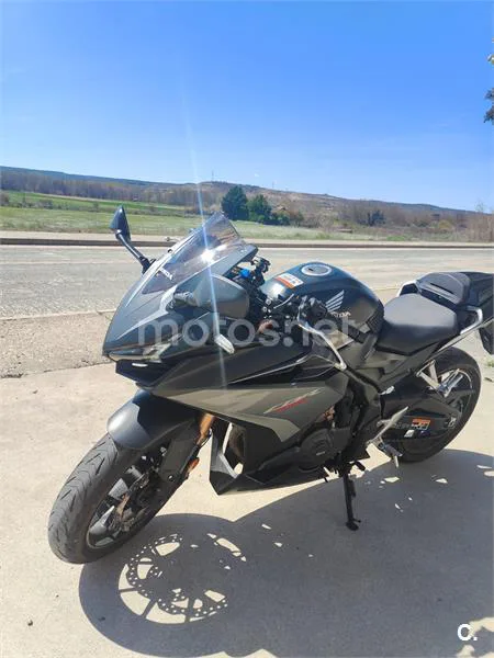 Honda CBR 500 R – Vista 7