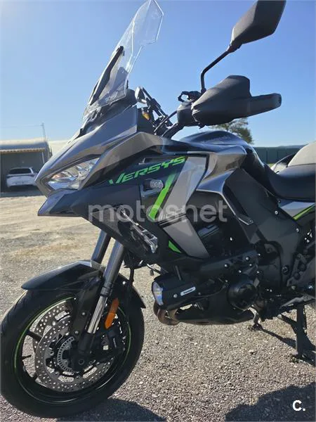 Kawasaki Versys 1100 – Vista 4