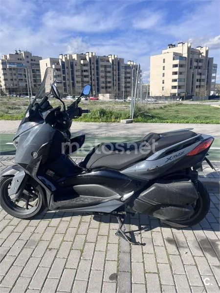 Yamaha XMAX 300 – Vista 3