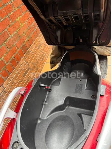 Yamaha XMAX 250 – Vista 8