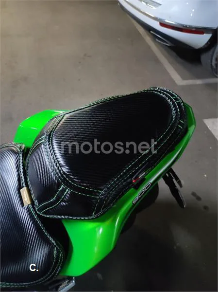 Kawasaki Z 900 – Vista 9