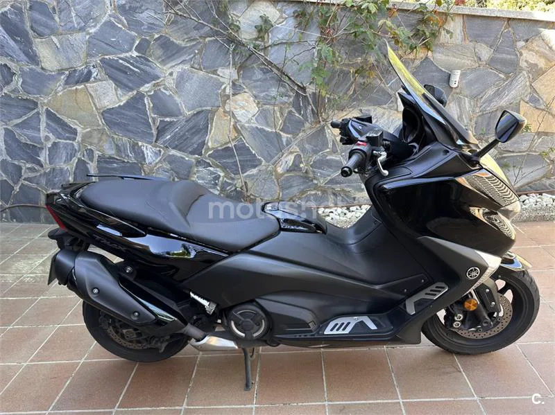 Yamaha TMAX 530 – Vista 3