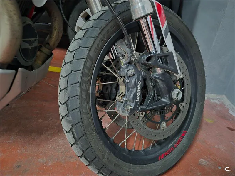 Moto Guzzi V 85 TT – Vista 8